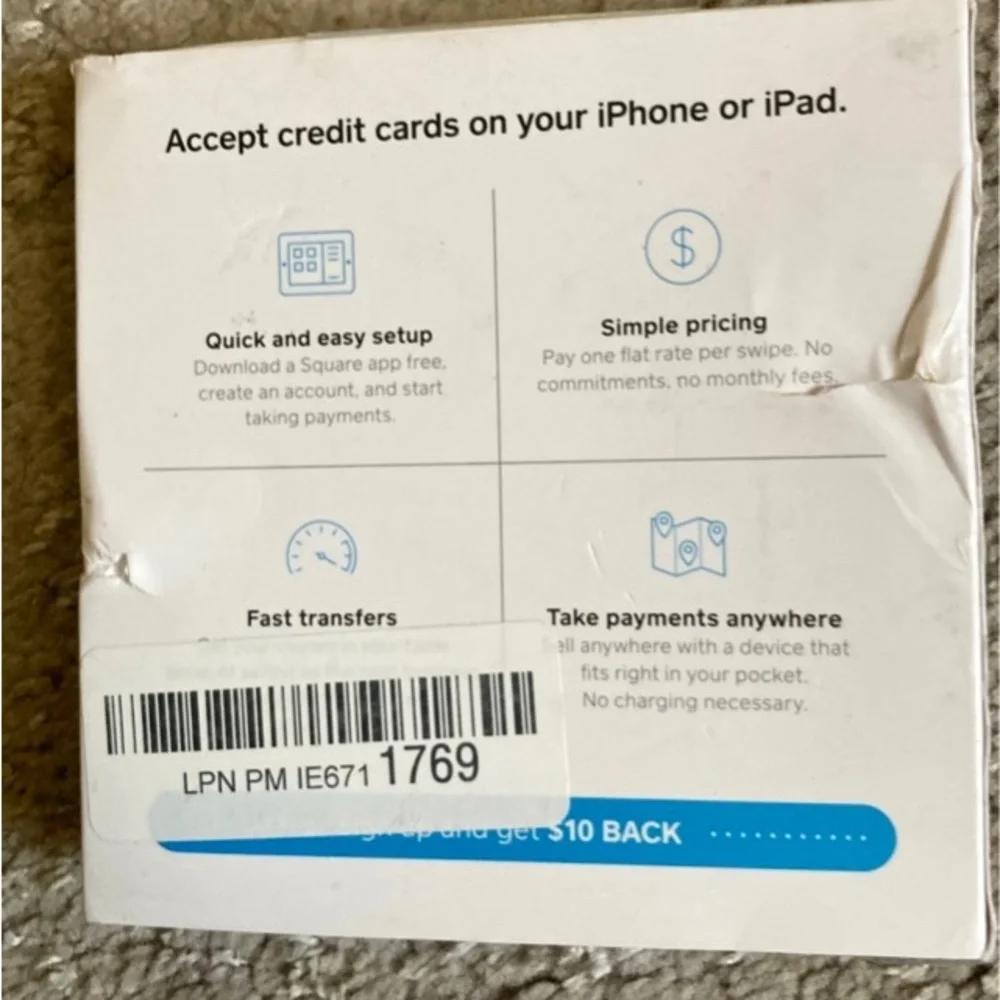 Square card reader lightning port NEW